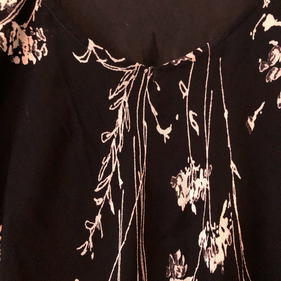 Never Worn Black & Cream Ruffled Dress - Picture 4 of 4